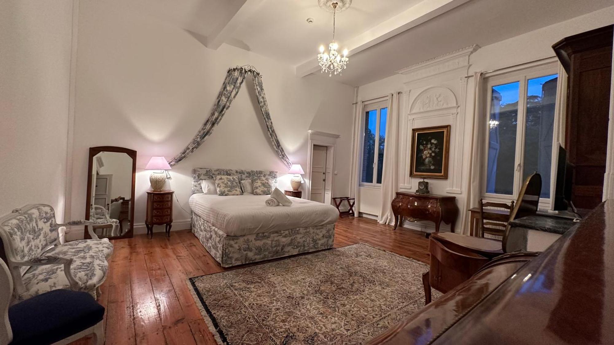 Отель Le Manoir De Lisle Экстерьер фото
