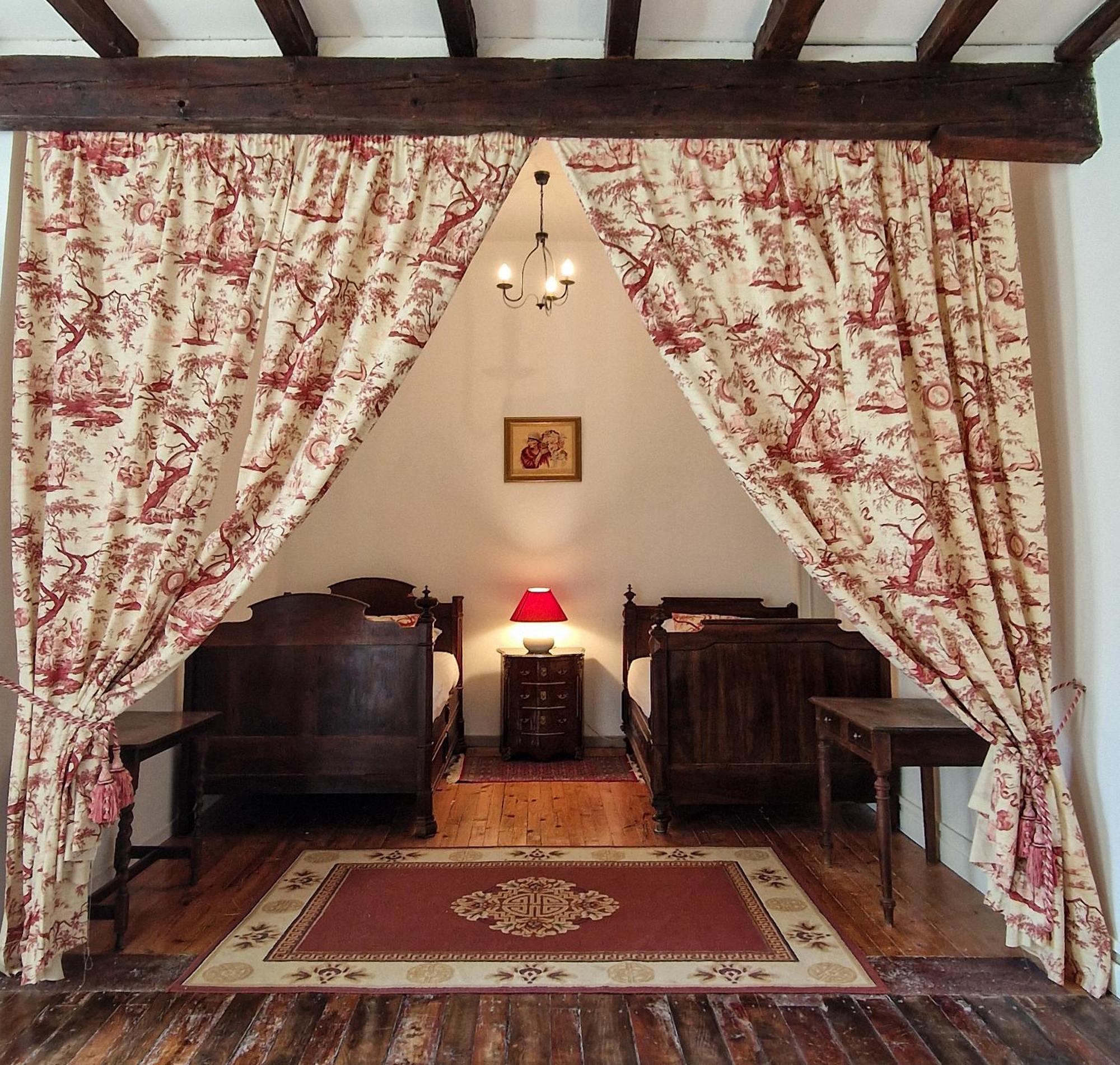 Отель Le Manoir De Lisle Экстерьер фото