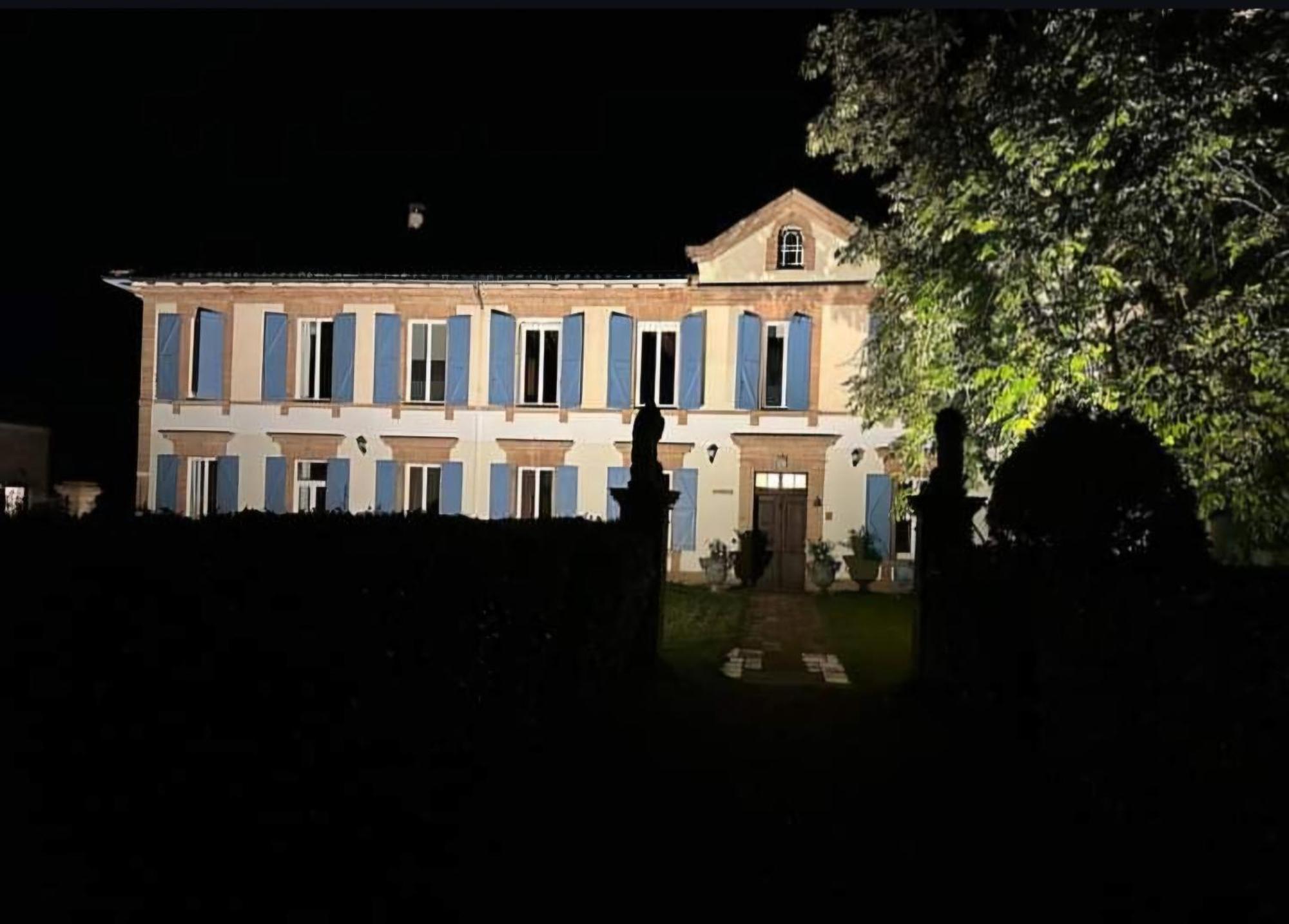 Отель Le Manoir De Lisle Экстерьер фото